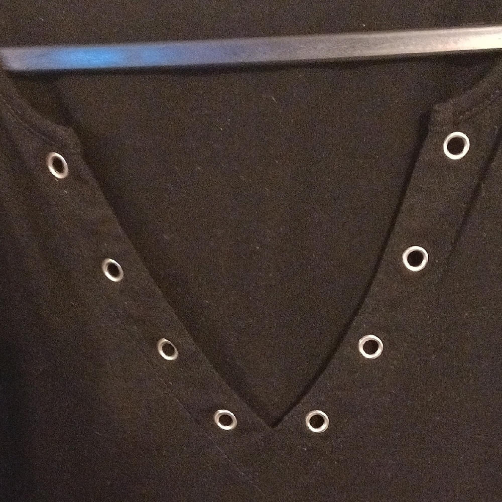 V-Neck Eyelet Top - Picture 3 of 3